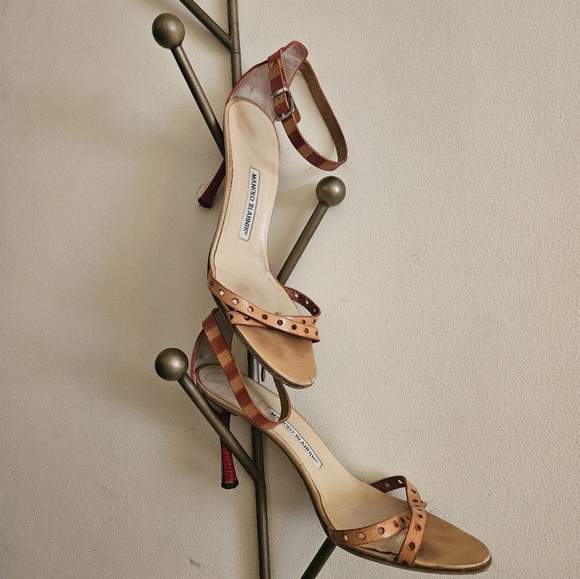 Manolo Blahnik Tan and Red Ankle Strap Sandals, Size 41 - Picture 2 of 6